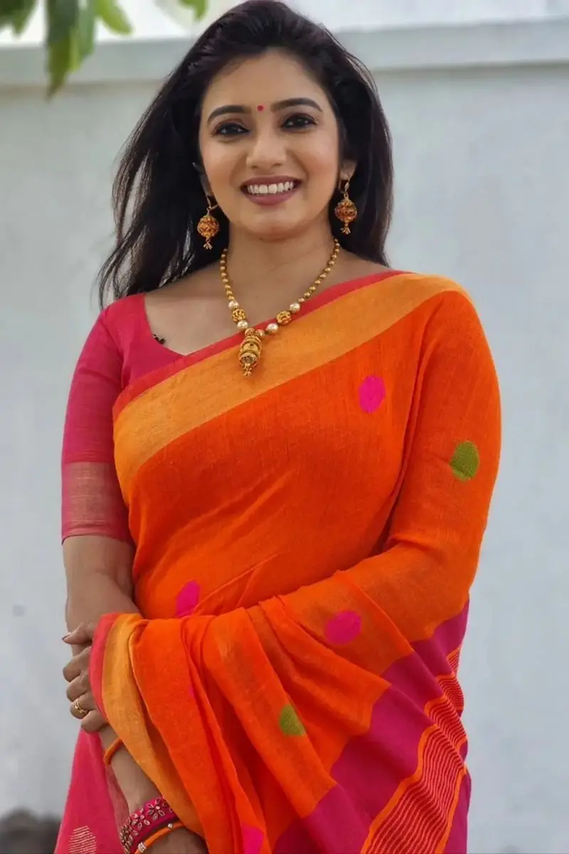 TAMIL TV ACTRESS SRITHIKA PHOTOS IN ORANGE SAREE GREEN BLOUSE